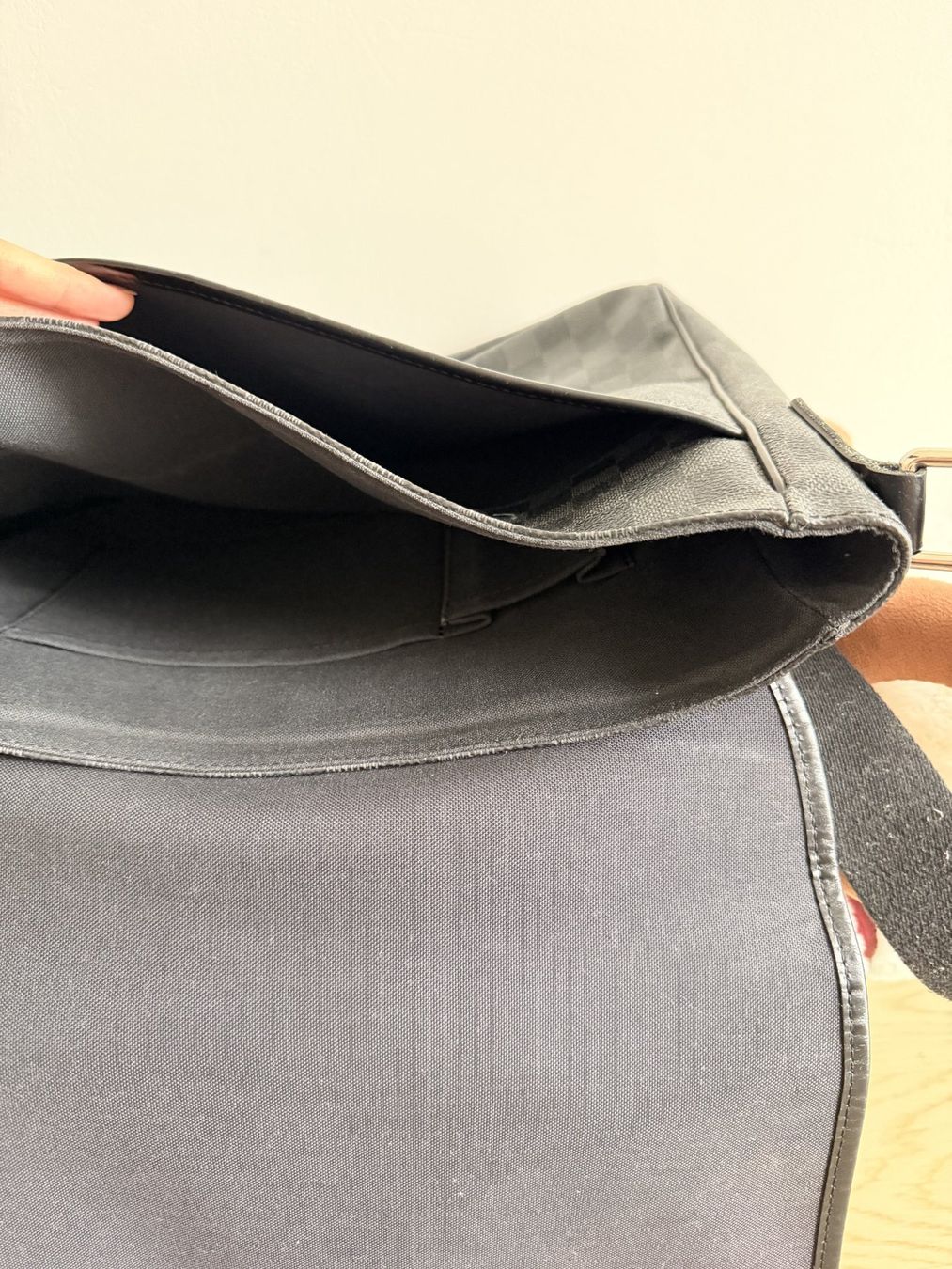 Louis Vuitton Borse: Louis Vuitton Daniel MM Damier Graphite - Bon état – Usato da Yverdon-les-Bains venduto da zchtc2012 3