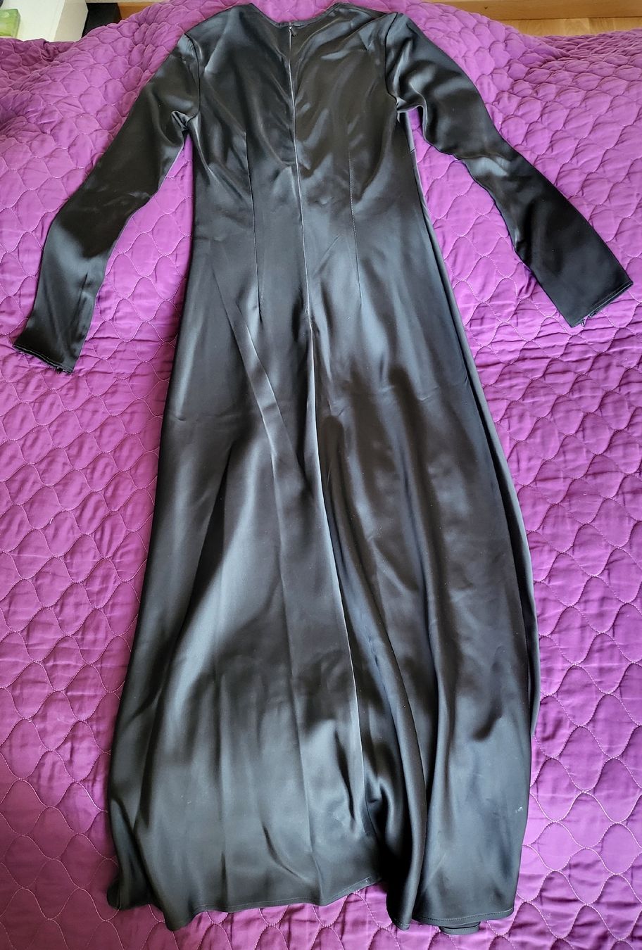 H&M Vestiti: Maxikleid aus Satin – Usato da Uetikon am See venduto da dar_75gg 2