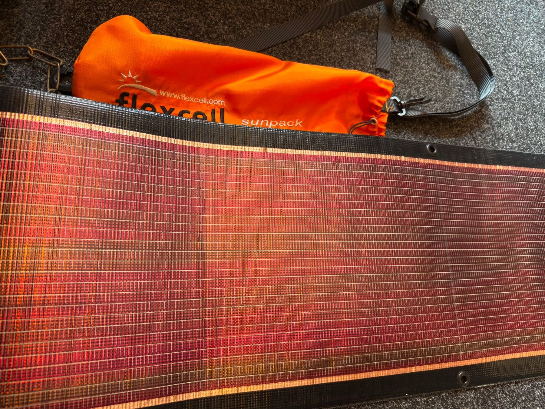 Panneaux solaires: Flexcell Sunpack 14W Solarpanel – D'occasion à Luzern par Elgordo7 1