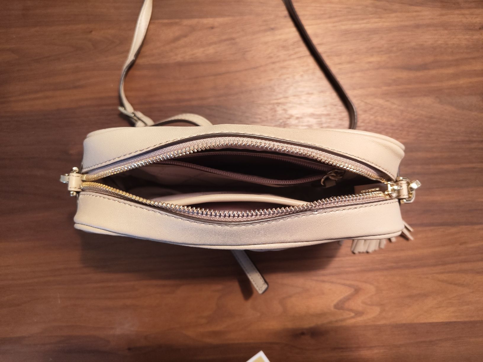 Michael Kors Borse da donna: Michael Kors Umhängetasche beige – Usato da Riehen venduto da G2305 1