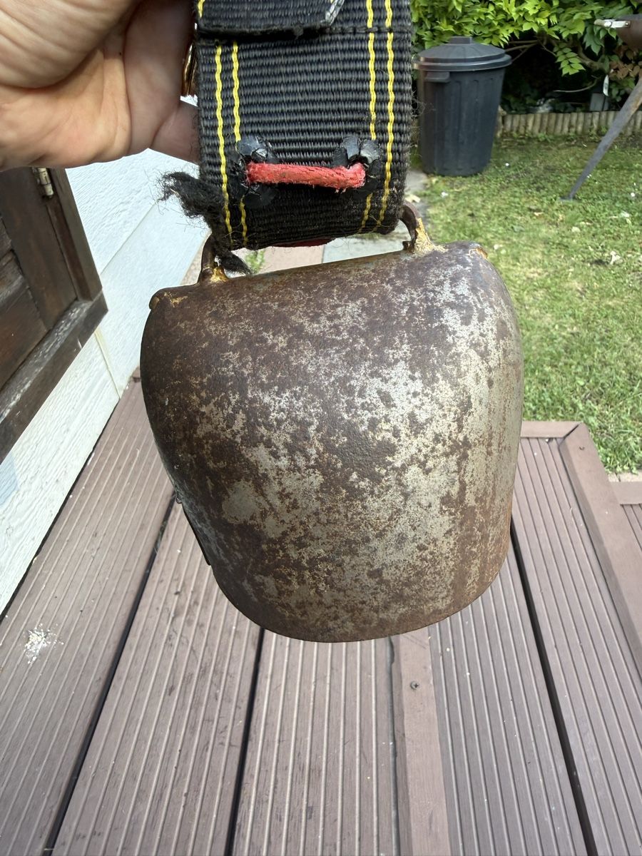 Campanacci mucche: Cloche Firmann Bulle 1 – Usato da Chessel venduto da Voyages--2020 2