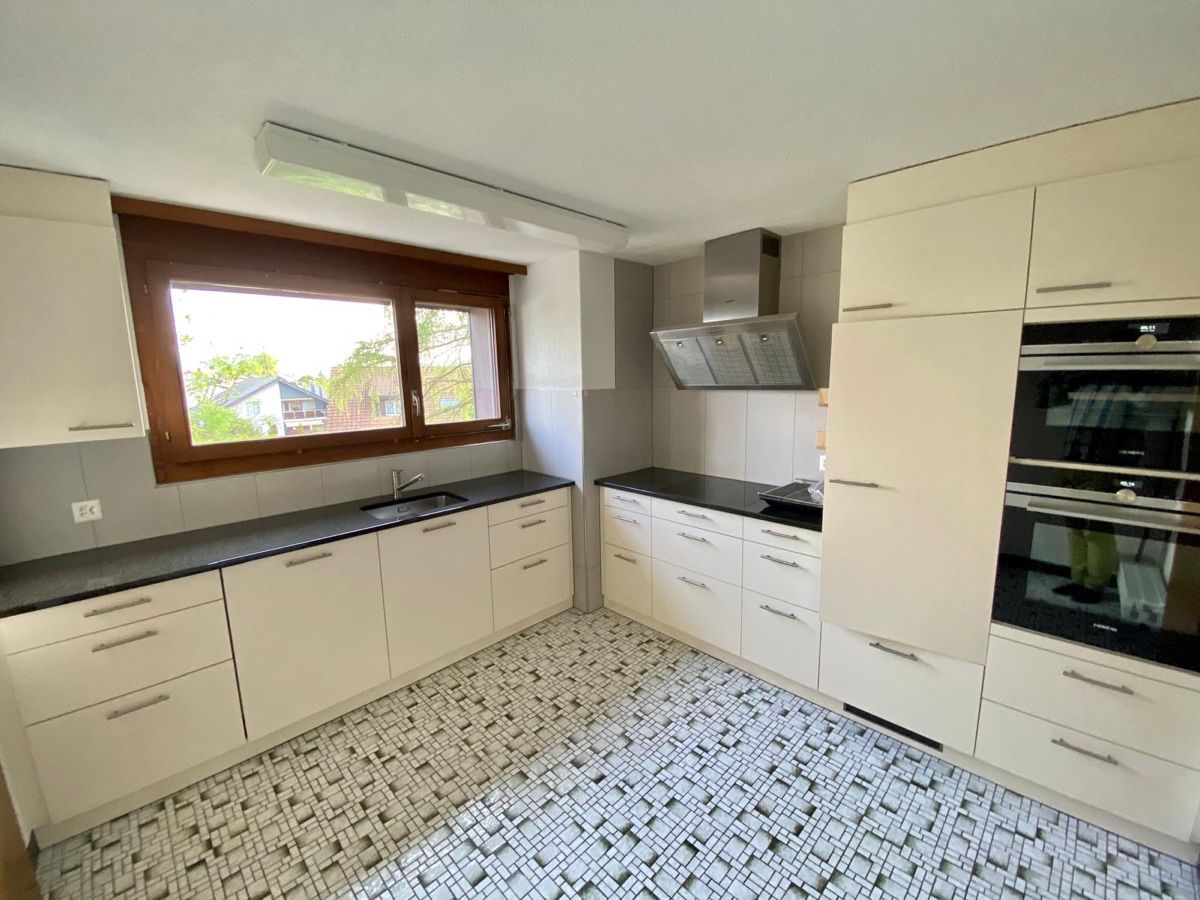 Cuisines complètes: Komplett Küche mit El Geräte – D'occasion à Cham par ABhome10
