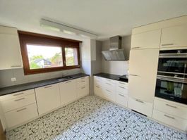 Komplett Küche mit El Geräte