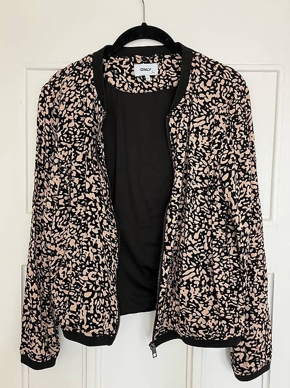 Only Giacche: Blouson / Kurzjacke von ONLY; Gr. 36 – Usato da Zürich venduto da eis_yx9q 2