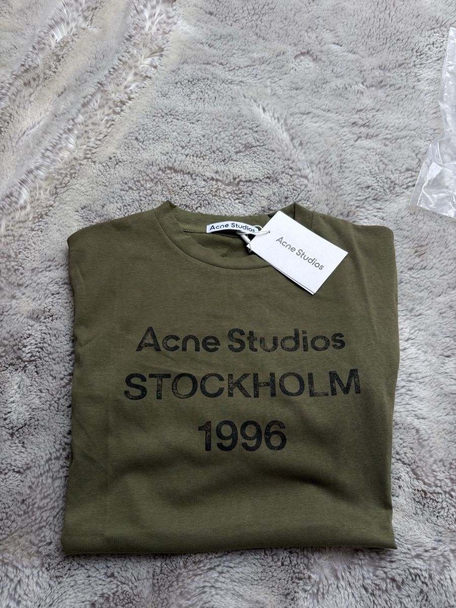 Acne Studios Maglioni & Felpe: long sleeve Acne Studios – Nuovo e nell'imballaggio originale da Le Grand-Saconnex venduto da c7w_ngx7 1