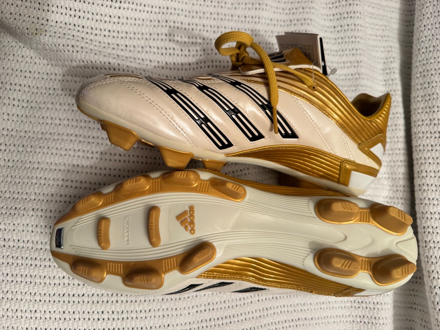 Adidas Schuhe für Jungen: Fussballschuhe Adidas – Gebraucht aus Zürich von Cibin 2