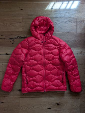 Daunenjacke Peak Performance rot, Grösse L guter Zustand