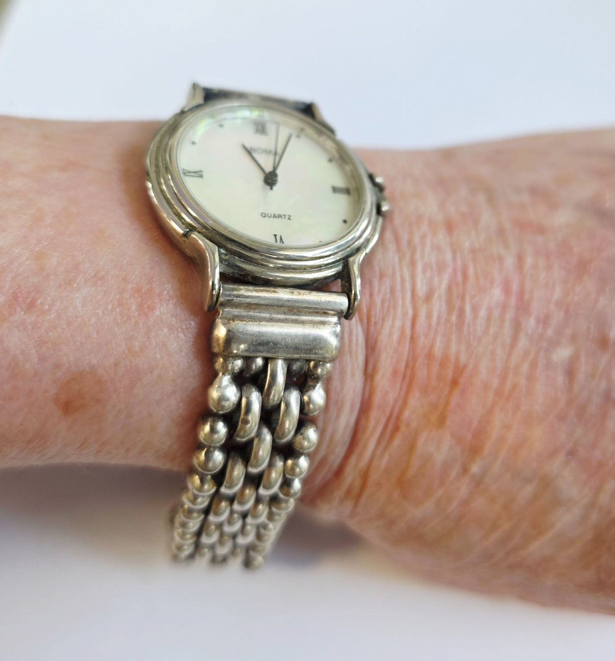 Orologi: Armbanduhr aus Silber  Perlmutter Zifferblatt – Nuovo (secondo la descrizione) da Zürich venduto da benedikt12 4