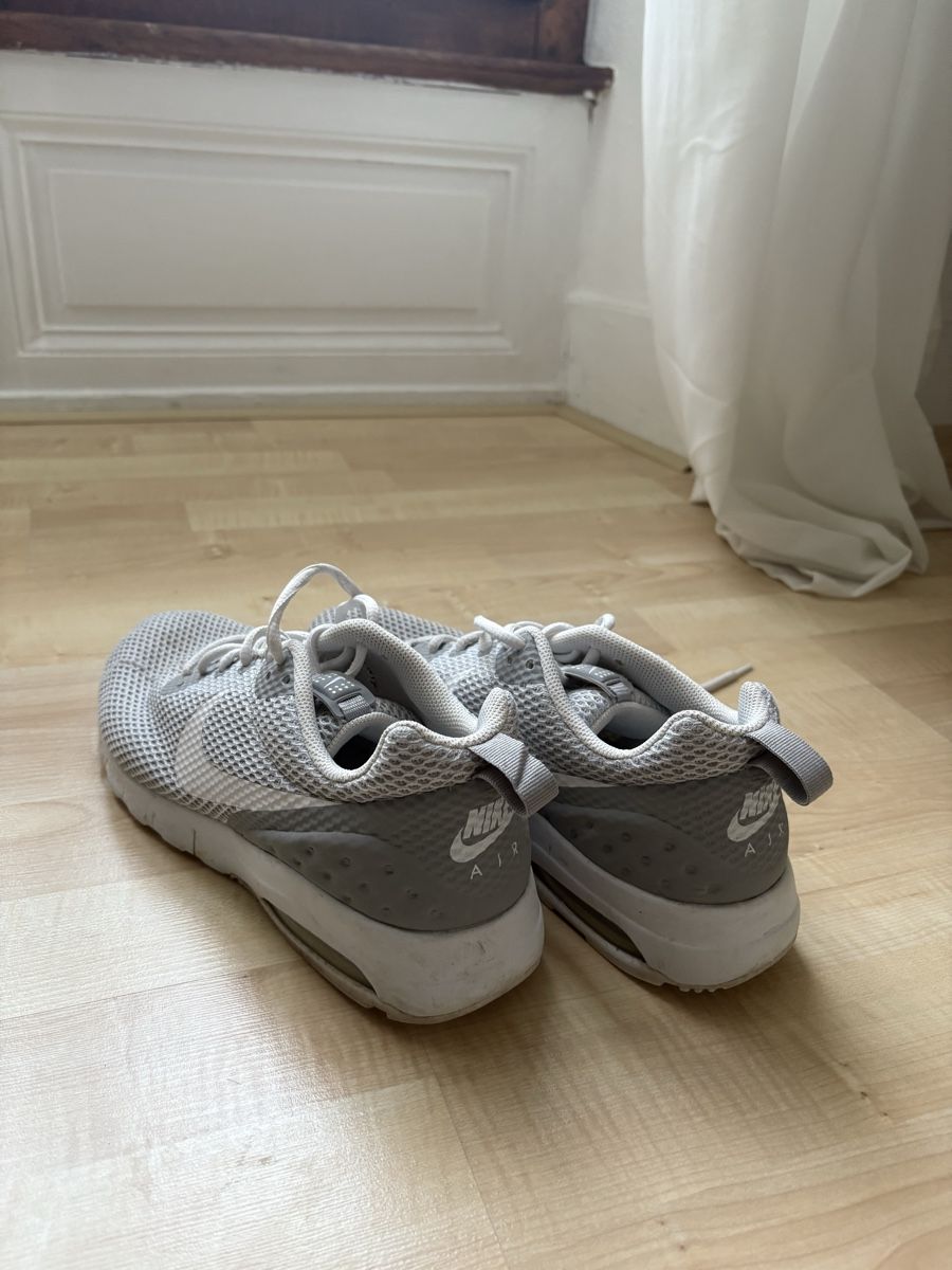 Scarpe da uomo: Nike Air Max Motion  – Usato da Corseaux venduto da dow_s6cj 1