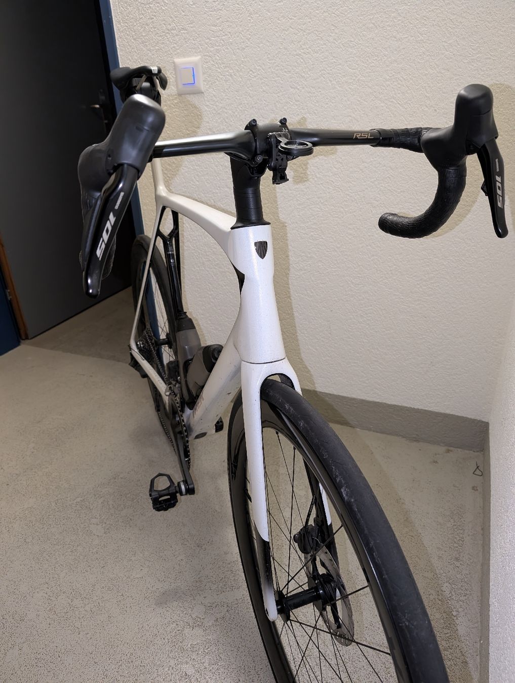 Trek Velos: Trek Madone SL6 custom – Gebraucht aus Brüttisellen von hec_y6gh 3