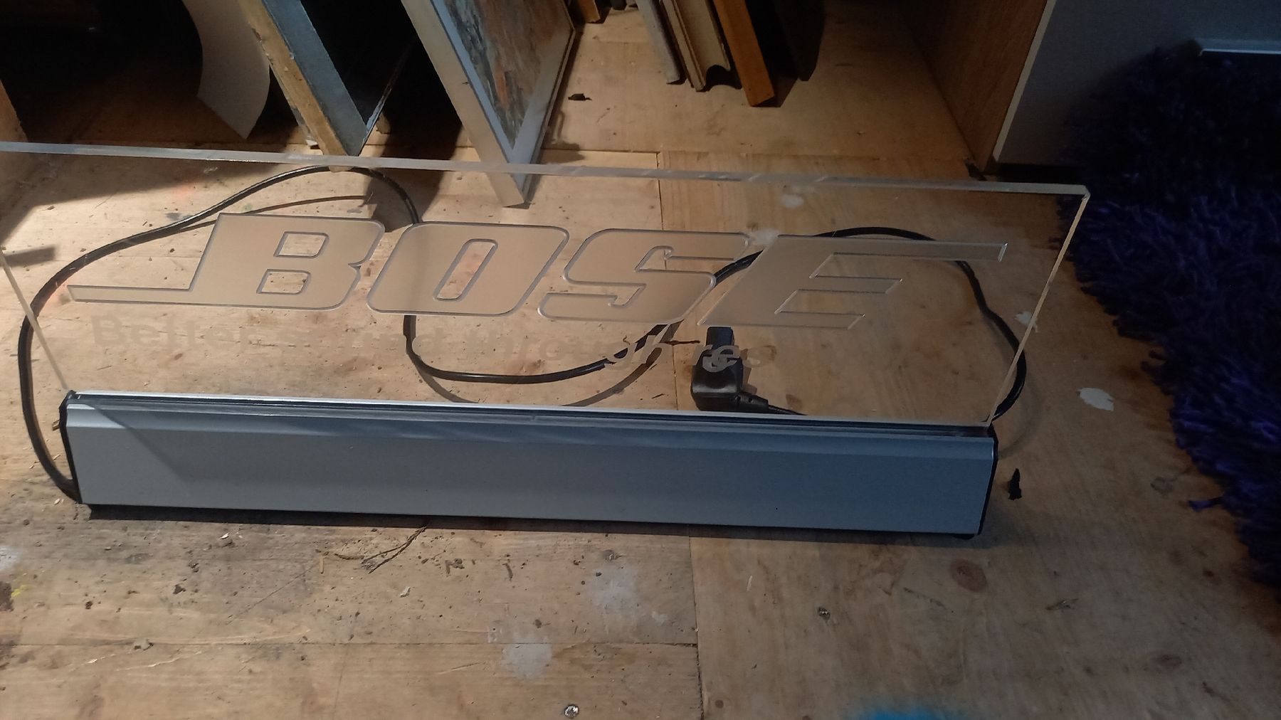Insegne: Bose Leuchtschild "Better sound through research" ca 70cm – Usato da St. Gallen venduto da Bir_Rer 1