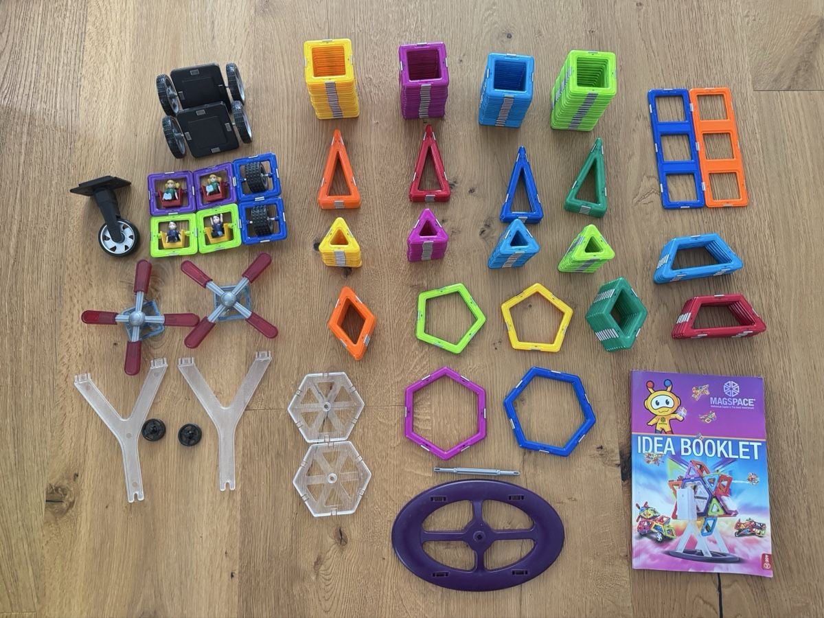 Giochi: Magnetbausteine Set "Magspace" mit Zubehör gebraucht – Nuovo (secondo la descrizione) da Uetikon am See venduto da yc__7d9p