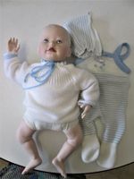Babypuppe aus Porzellan