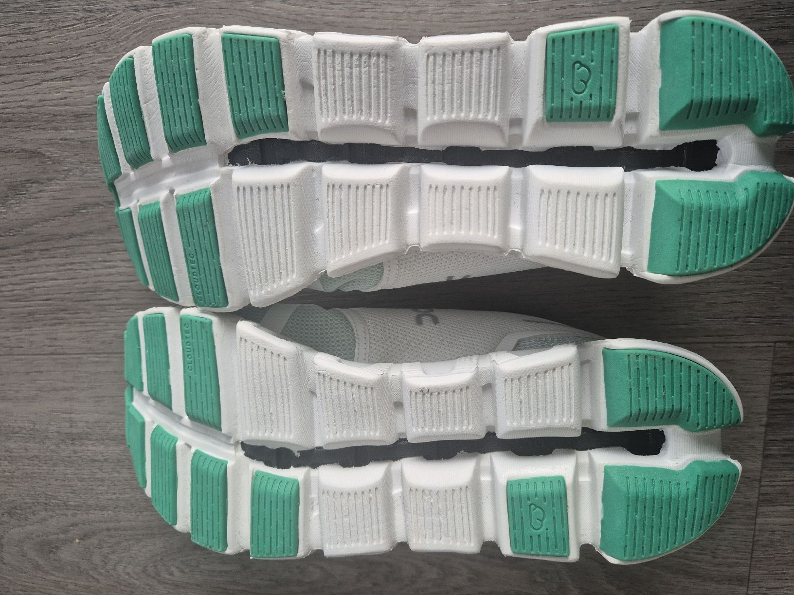 On Scarpe da donna: On Cloud Damen Laufschuhe, Grösse 40. Neu – Nuovo e nell'imballaggio originale da Eglisau venduto da nicij79 4