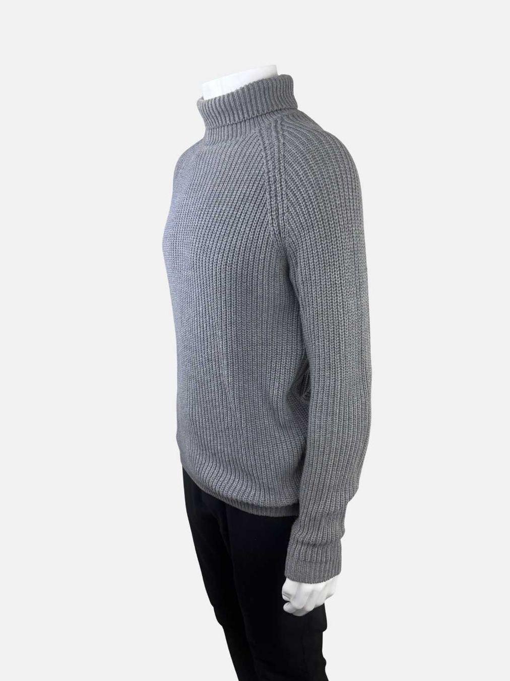 Zara Pulls & Sweat-shirts: ZARA Pullover Grösse M MYSECONDHAND – Neuf (Voir description) à Bülach par secondo. 2