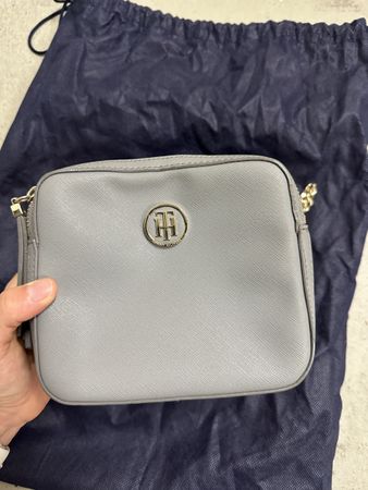 Umhängetasche Tommy Hilfiger grau Damen mit Staubbeutel