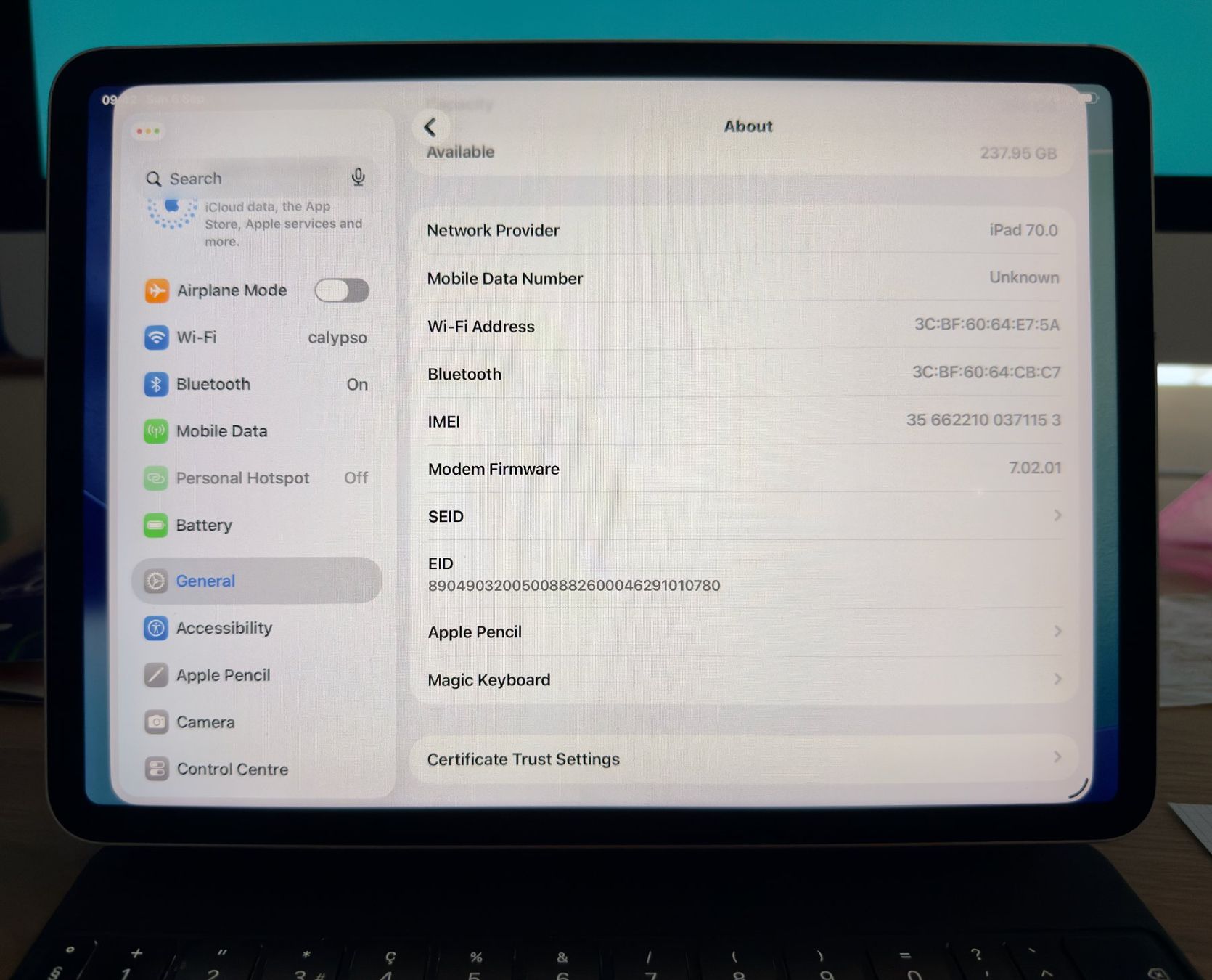 Apple Tablet PC: iPad Pro 11" 256GB,+ celluar + Apple Pencil + magic keyboard – Usato da BULLE venduto da Allfaws 2