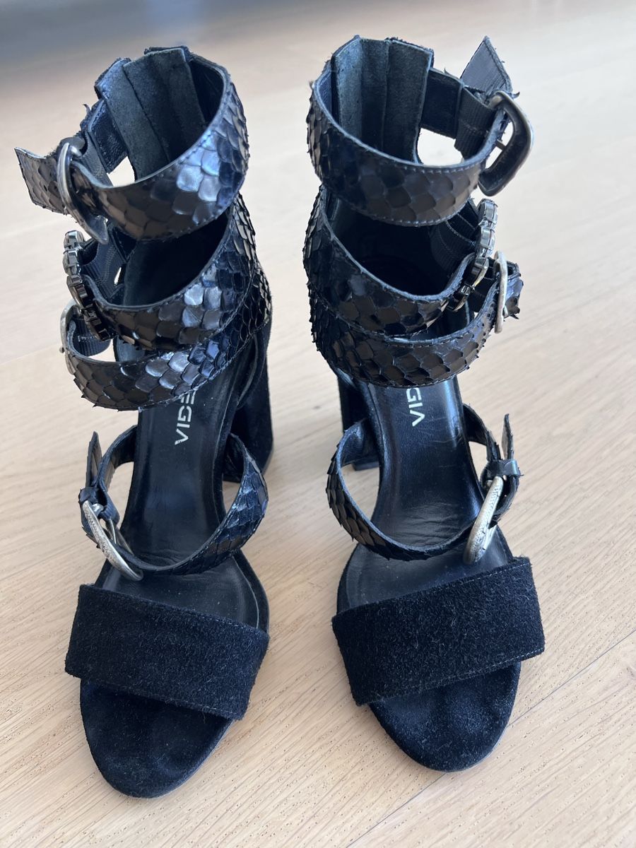 Scarpe da donna: Strategia - Black Suede/Python Sandals - Size 37 – Usato da Pully venduto da opa_k78q 2