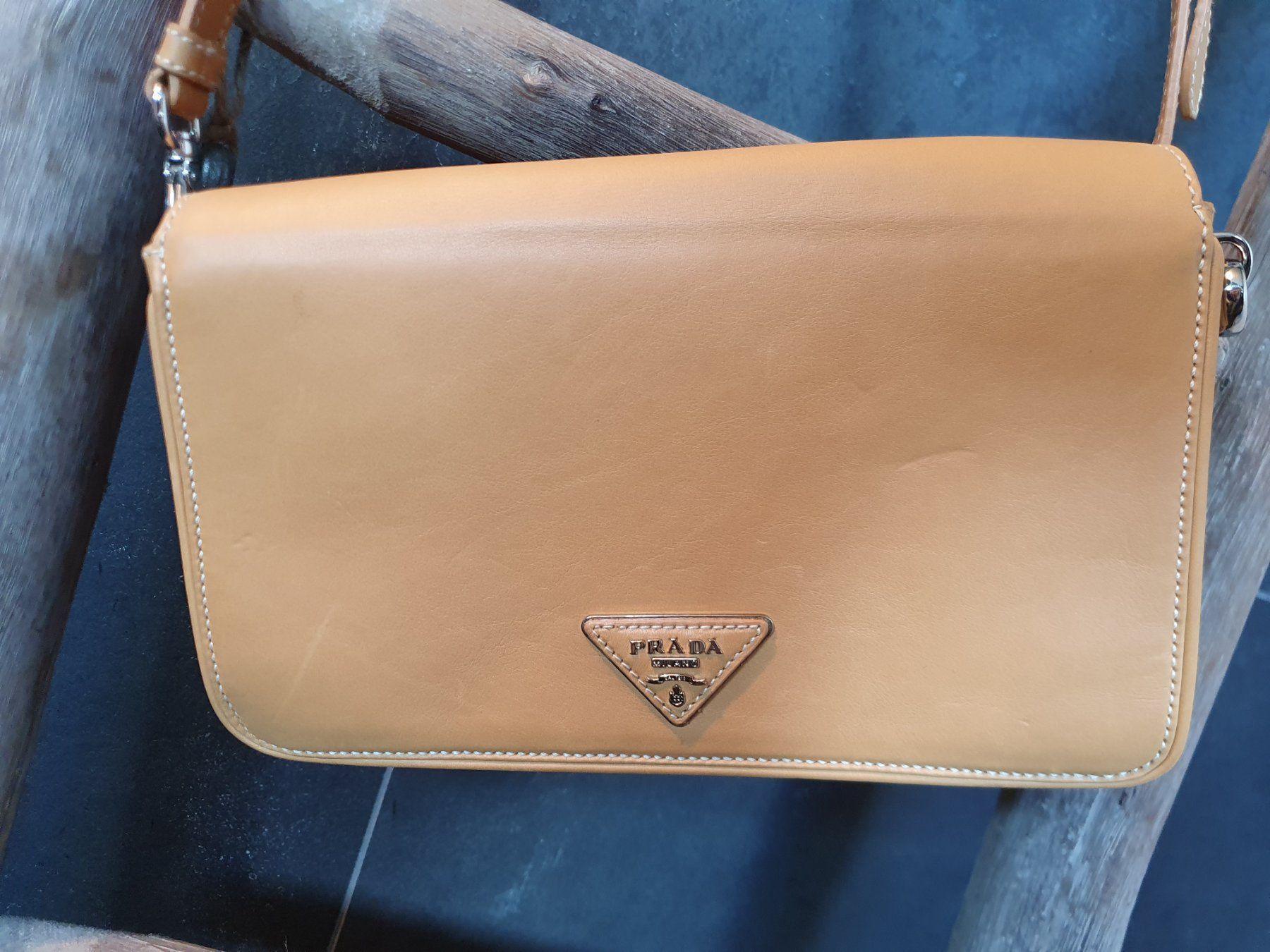 Prada Borse da donna: Umhängetaschen von Prada – Usato da Küsnacht ZH venduto da ch_schweiz 2