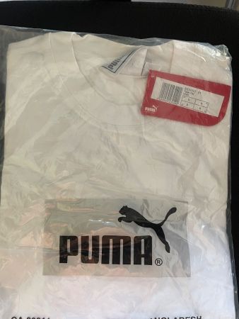 Original Puma Shirt in Weiss Grösse S/Originalverpackt