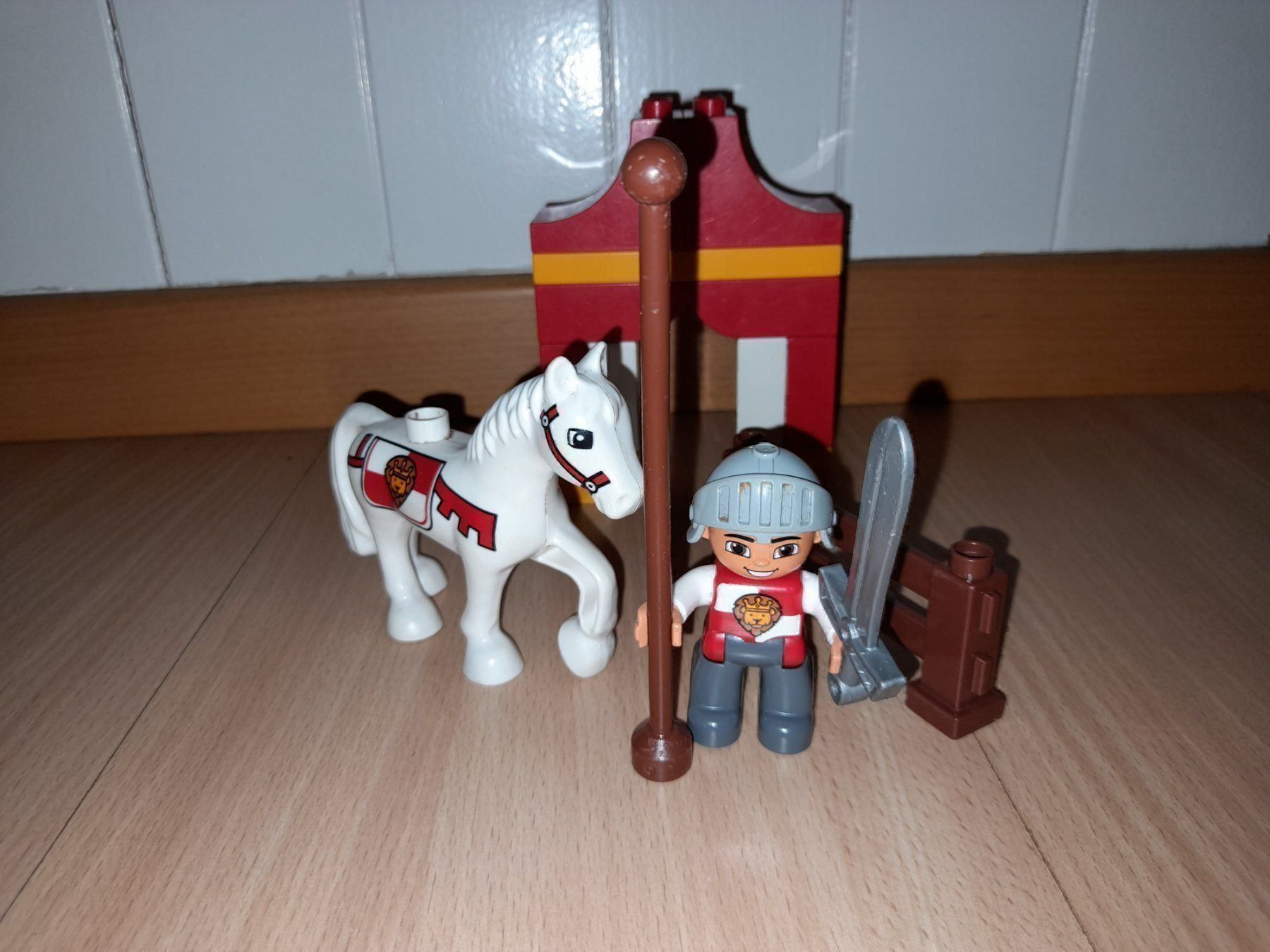 Lego Giocattoli: Lego Duplo Ritterturnier 10568 – Usato da Wittenbach venduto da Gugielmo