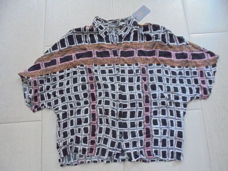 NILE BLUSE  GR.S *NEU*