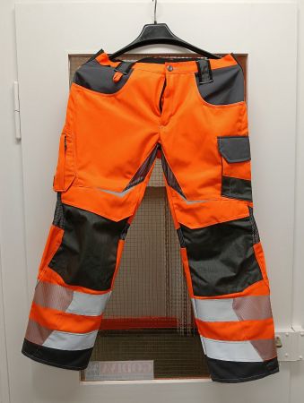 Kuebler Reflectiq Sommerhose NEU ungetragen Gr. 24