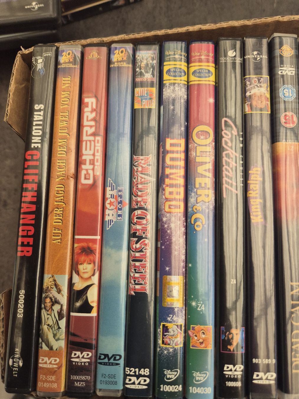 Alle DVDs: Kiste DVD 6   "Tom Cruise, Sylvester Stallone" – Gebraucht aus Zweisimmen von Kleindietwil 2