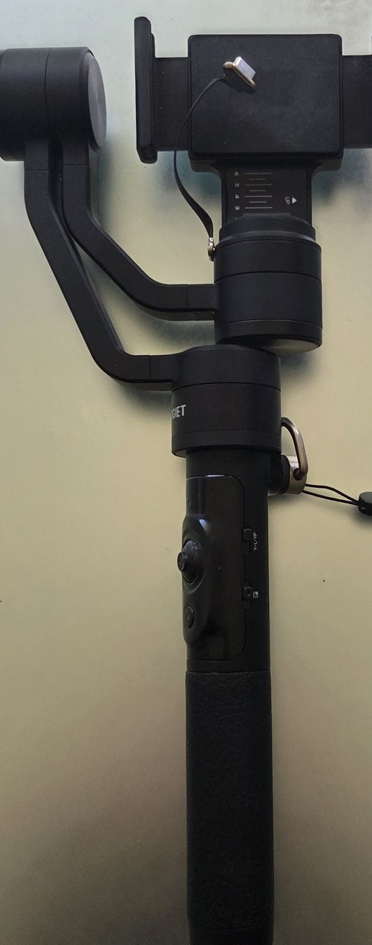 Supporti a parete: DOBOT Smartphone Gimbal / Stabilizer zu verkaufen. – Usato da Huttwil venduto da ser_gn9l