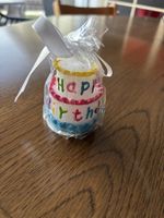 Bougie décorative gâteau 3 étages "Happy Birthday" 4cm haut