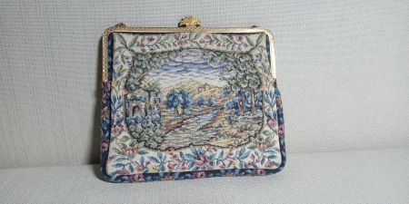 Antike Handtasche Gobelin Stickerei Blumen Burg sehr RAR
