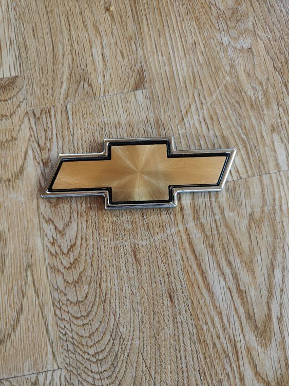 Chevrolet Emblem 