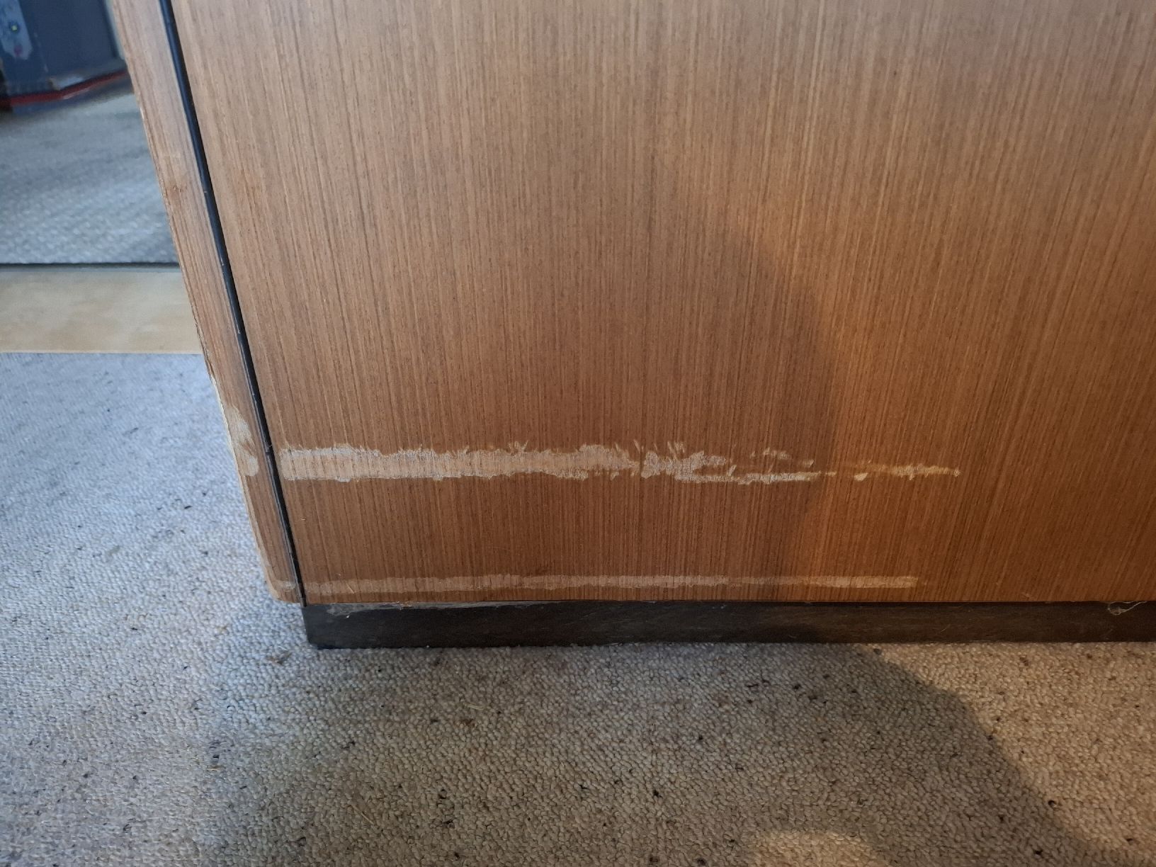 Schränke: Vintage Kleiderschrank – Gebraucht aus Wil SG von die-wohnung 1