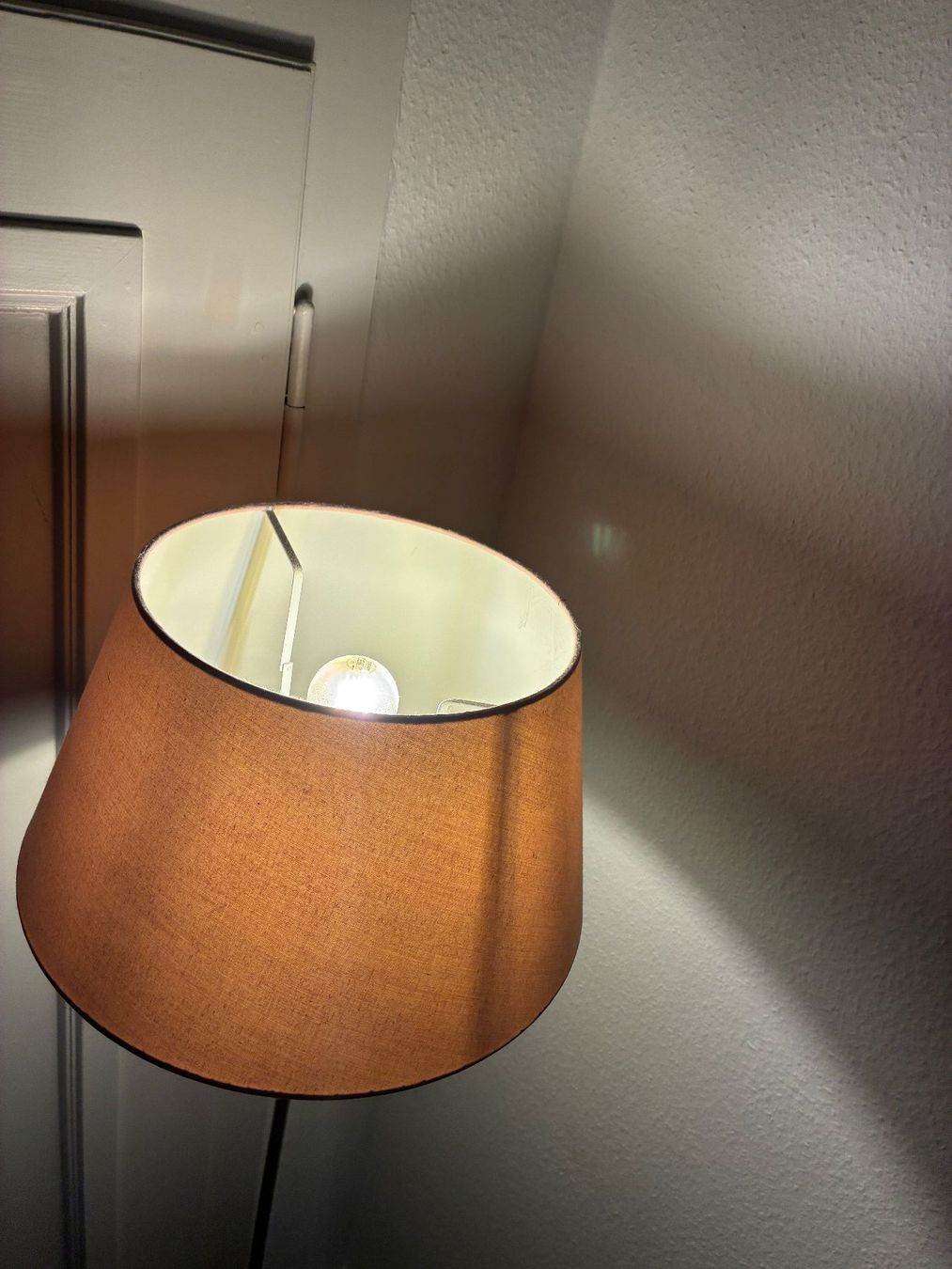 Lampade: Stehlampe dimmbar – Usato da Bern venduto da jaz_x9yv 7
