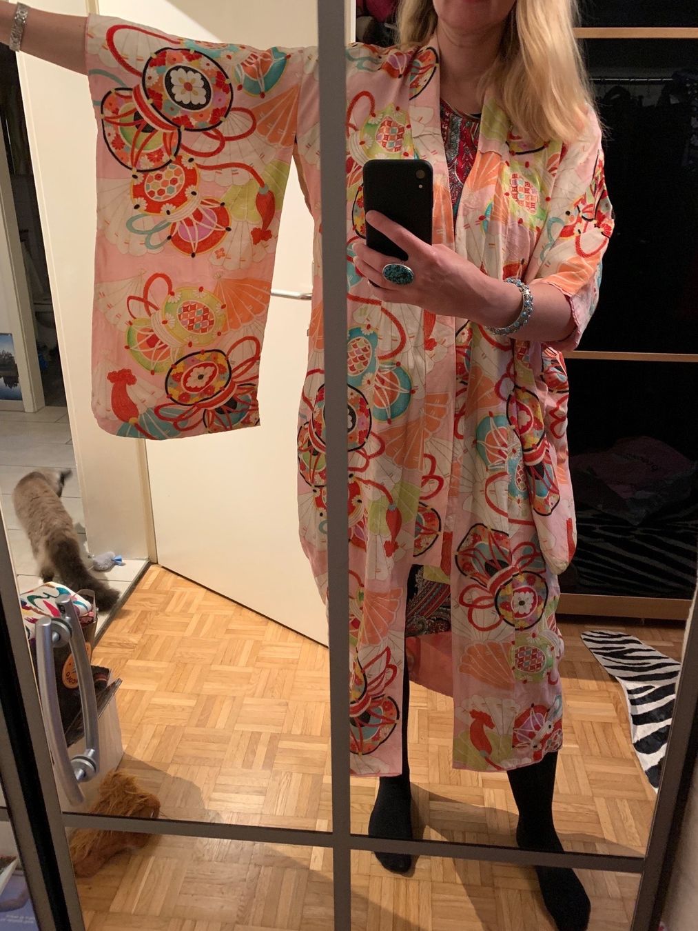 Kimonos: Original japanischer Kimono aus Seide – Gebraucht aus Birsfelden von Exclusivity 5