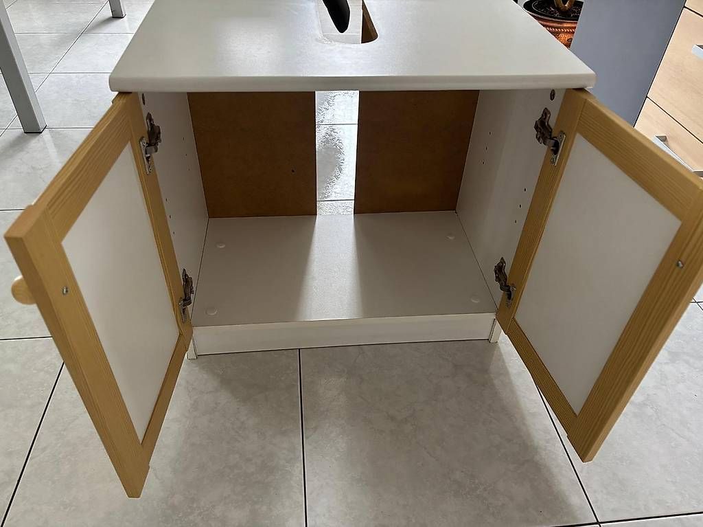 Badezimmermöbel: WC Möbel / Schrank – Gebraucht aus Wichtrach von cloidu01 2