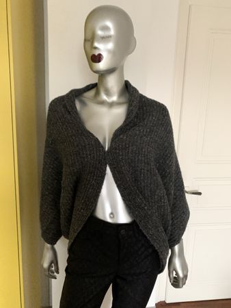 UZWEI: Grau melierter 'Cashmere' Umhang, kaum getragen, L