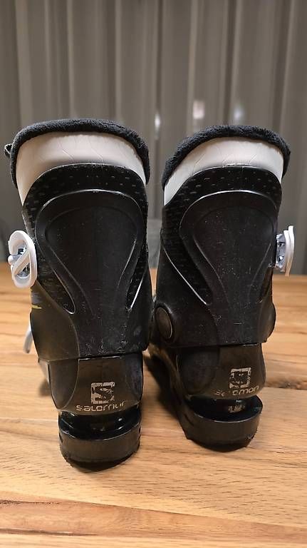 Herrenschuhe: Salomon Skischuhe Gr. 18 – Gebraucht aus Fällanden von worldnomad 3