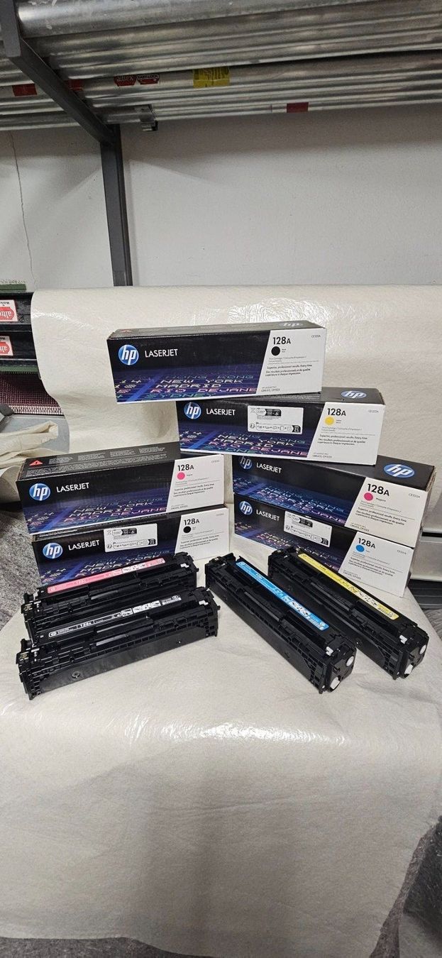 Hewlett Packard Cartucce per stampanti & toner: *** HP Drucker Patronen Set Einmalig !! *** – Nuovo e nell'imballaggio originale da Riedholz venduto da fr_sIruP