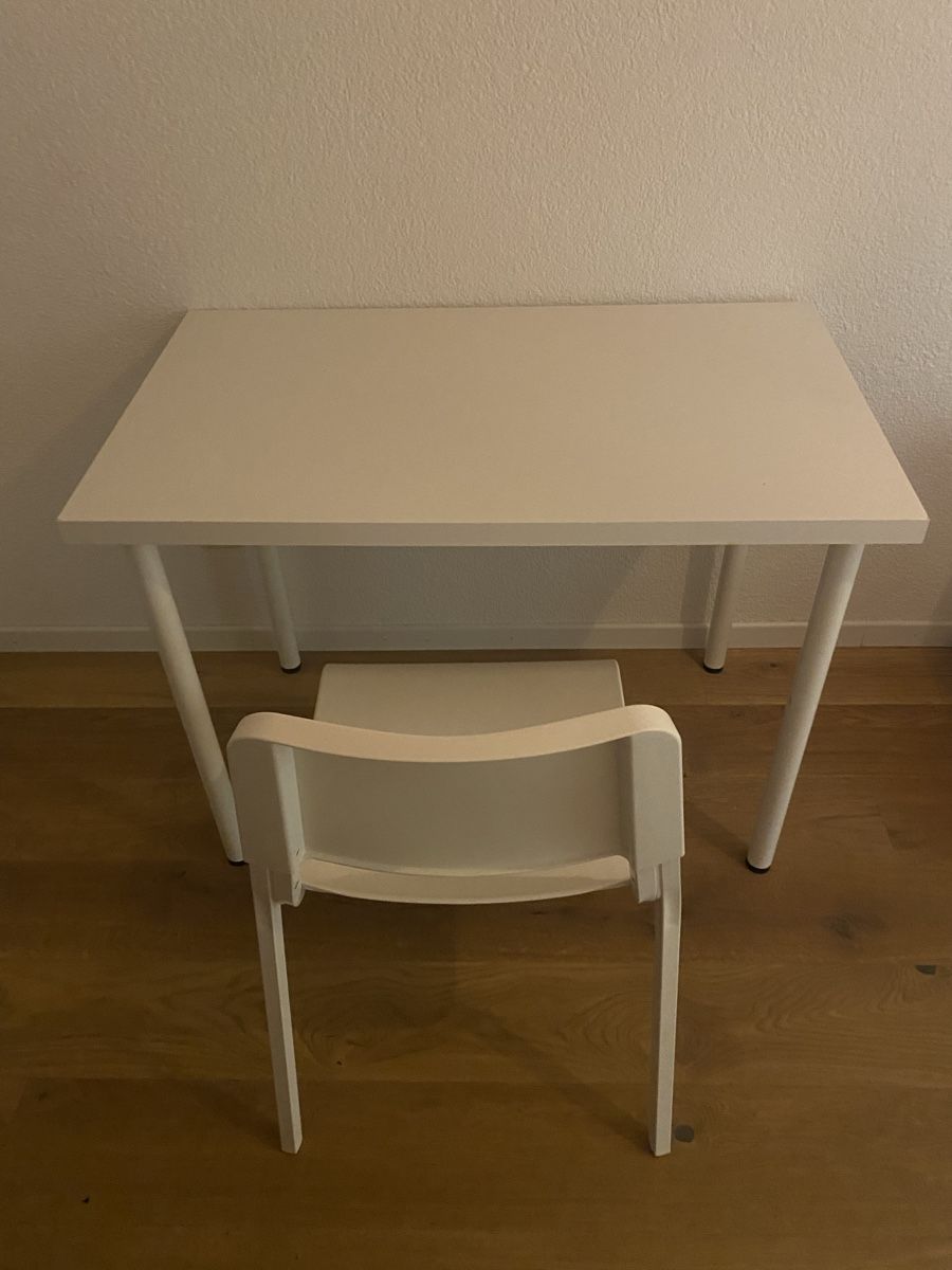 Set di tavolo e panche: Weisser Tisch und Stuhl Set – Usato da Zürich venduto da Sagres_999 1
