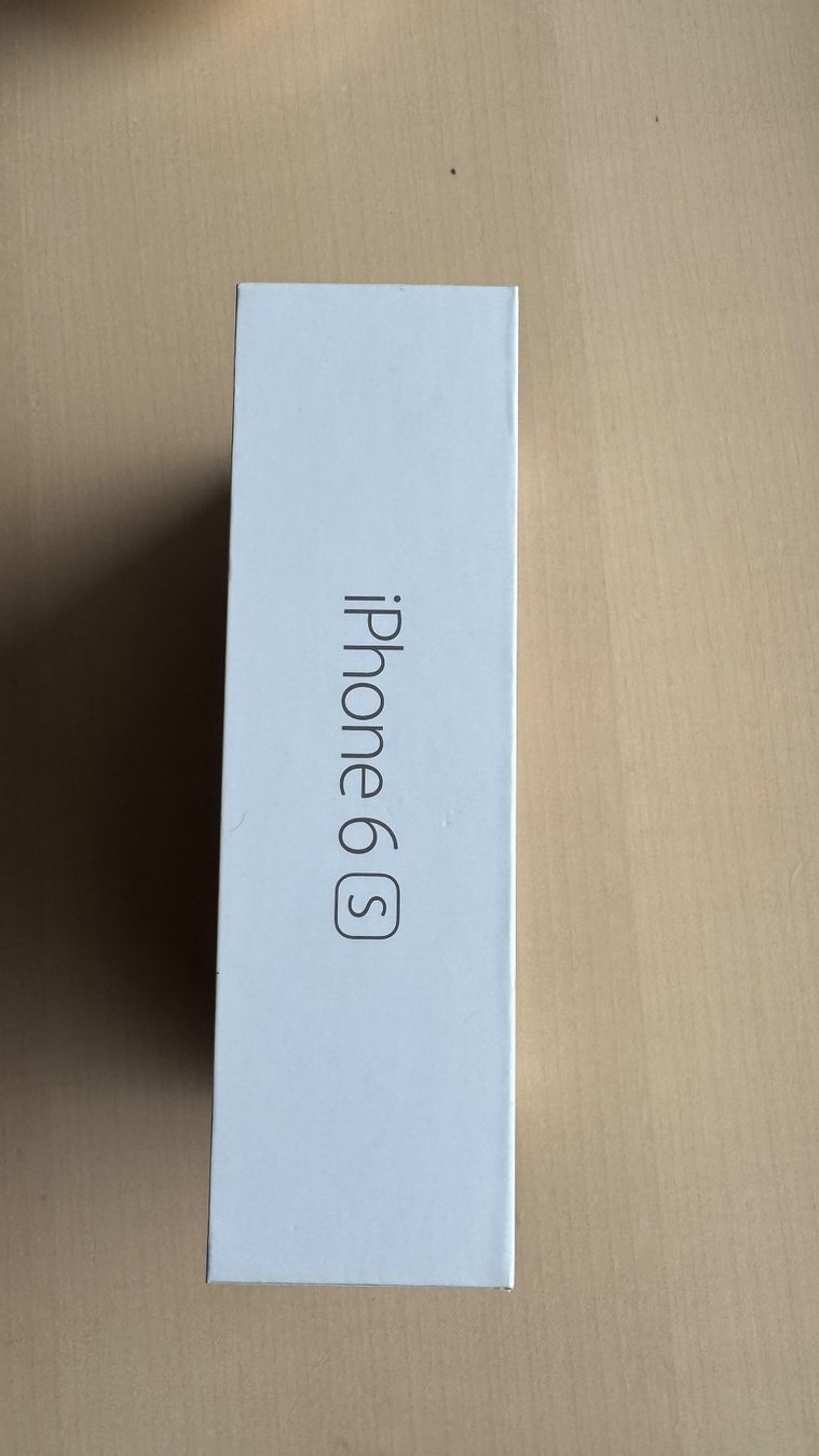 Apple Telefoni cellulari / Smartphones: iPhone 6S Box (leer) – Usato da Flüh venduto da Ollievelyne 1