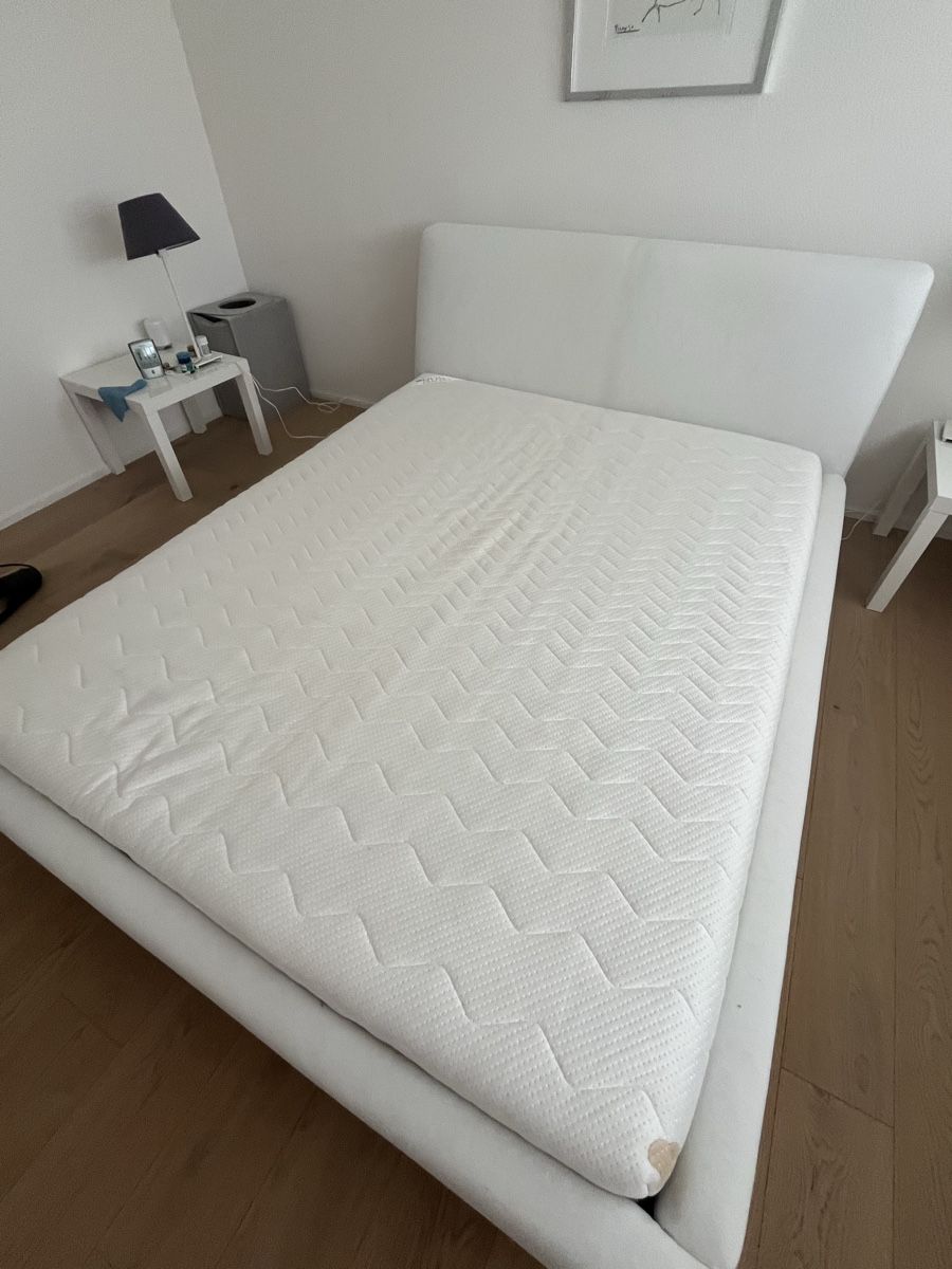 Interio Letti: King-sized bed, size 160x200cm, brand Interio – Usato da Baar venduto da pau_gyx6 2