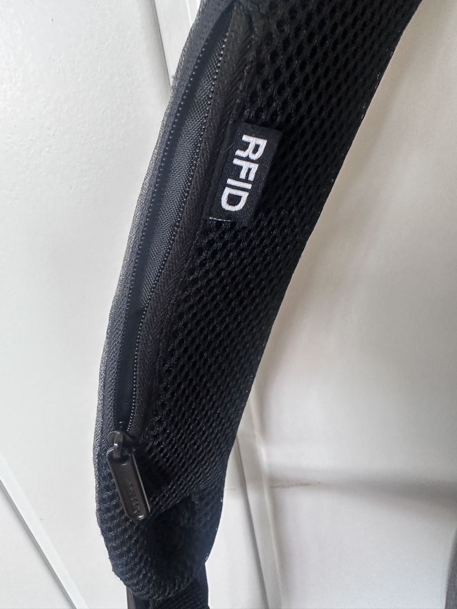 Rucksäcke: Bobby Pro Anti-Theft Backpack - Neu! – Neu und originalverpackt aus Basel von thmnn 4