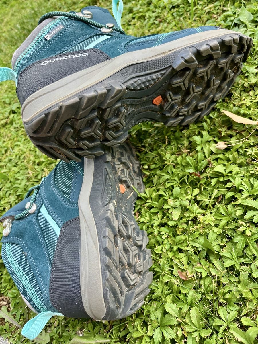 Decathlon Scarpe da donna: Quechua Damen Wanderschuhe / Trekkingschuhe Waterproof Gr:37 – Usato da Zürich venduto da Hypera 2