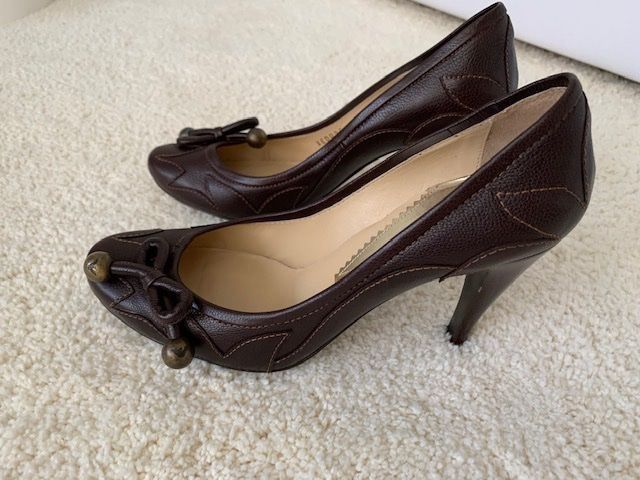 Armani Scarpe da donna: Emporio Armani pumps IT 37.5 – Usato da Dallenwil venduto da ZD2019