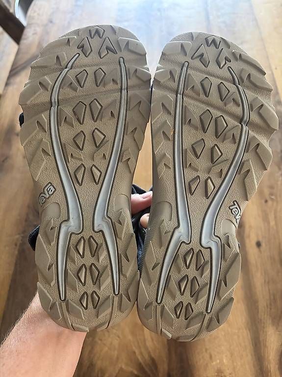 Chaussures garçon: Teva Sandalen 37 Kids – D'occasion à Spiez par RIGELER01 1