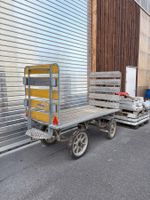 Alter Packetwagen der Post