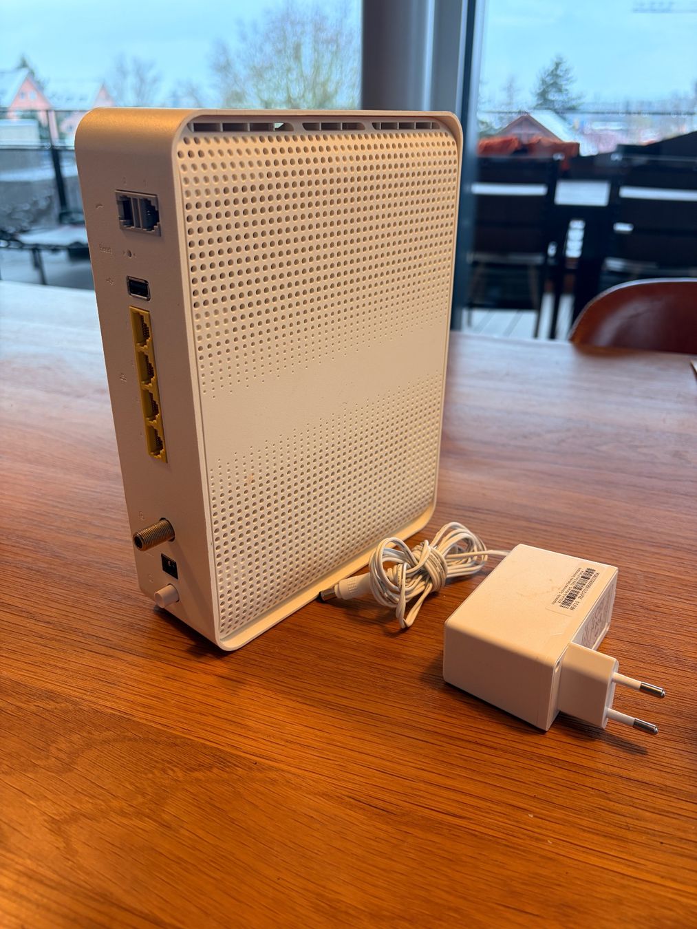Modem & Router: Technicolor CGA2121 Kabelmodem WLAN Router DOCSIS 3.0 inkl. – Usato da Affoltern am Albis venduto da daniel.farganus 1