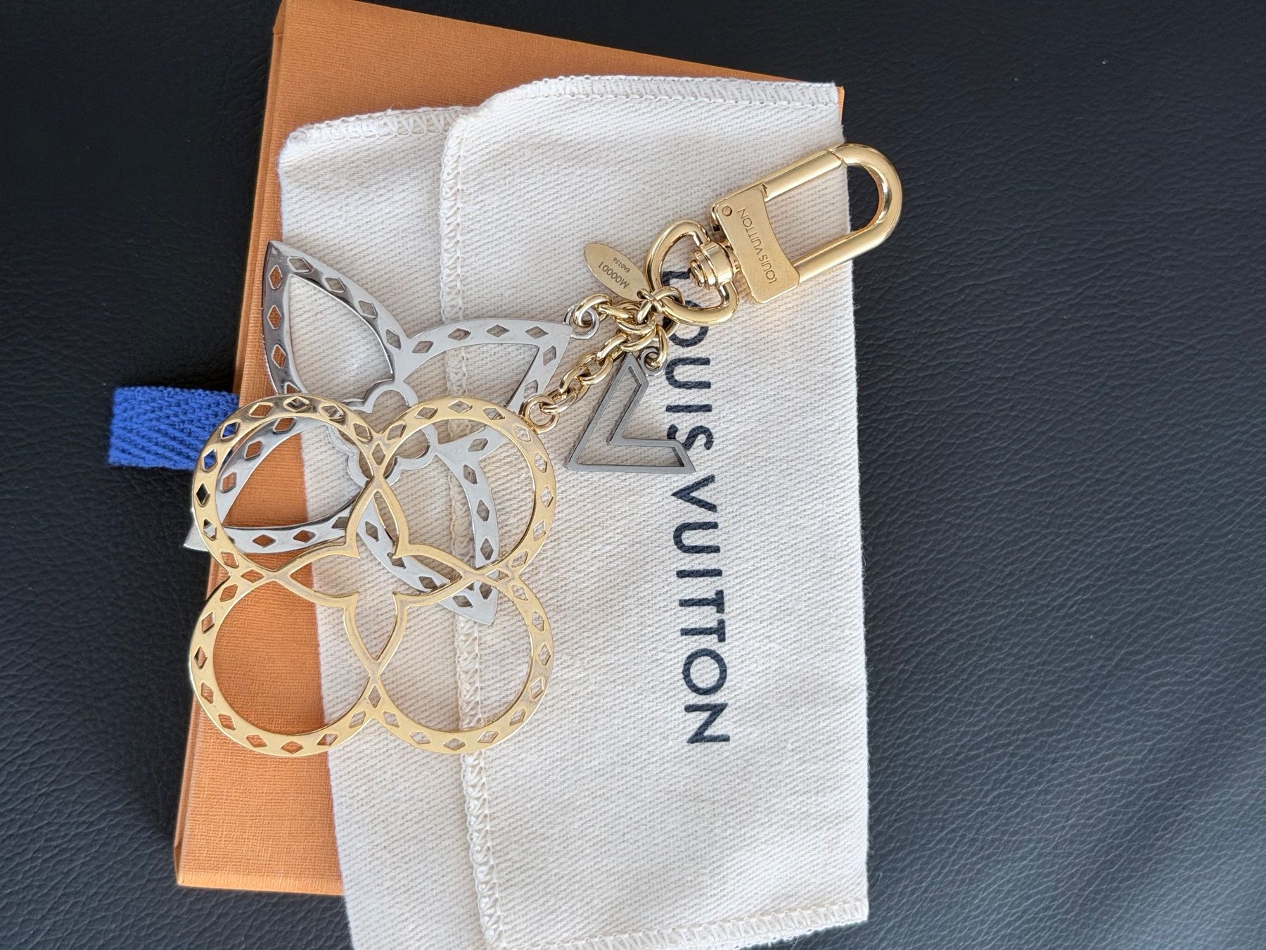 Louis Vuitton Anhänger: Louis Vuitton Charm – Gebraucht aus Reinach AG von BisMad3 3