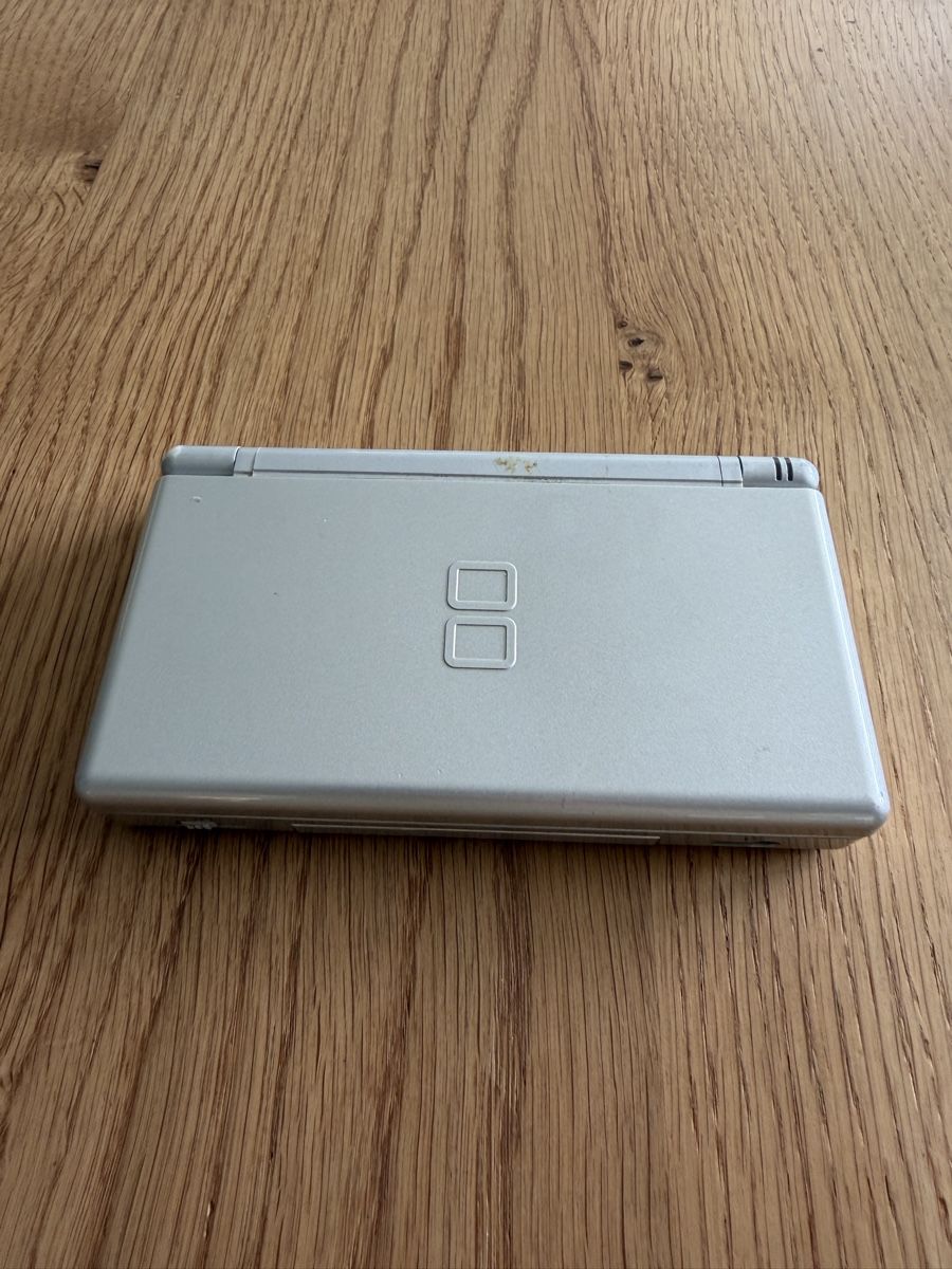 Nintendo Console: Nintendo DS mit Spiele – Usato da Ruswil venduto da marbe01 1